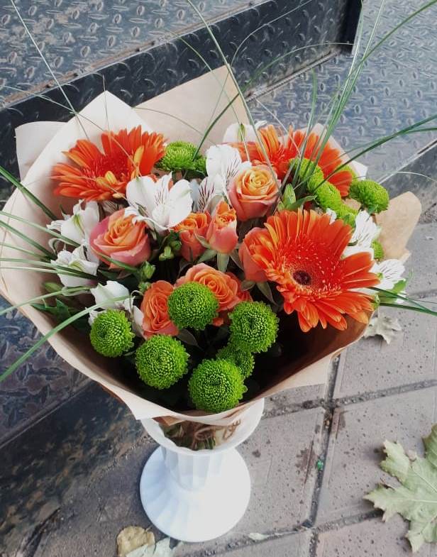 Букет цветов из: Герберы, Хризантемы, Альстромерии и Розы в Пономаревка Оренбургская область