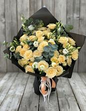 Букет цветов из:  Розы и Лизиантусы в Пономаревка Оренбургская область