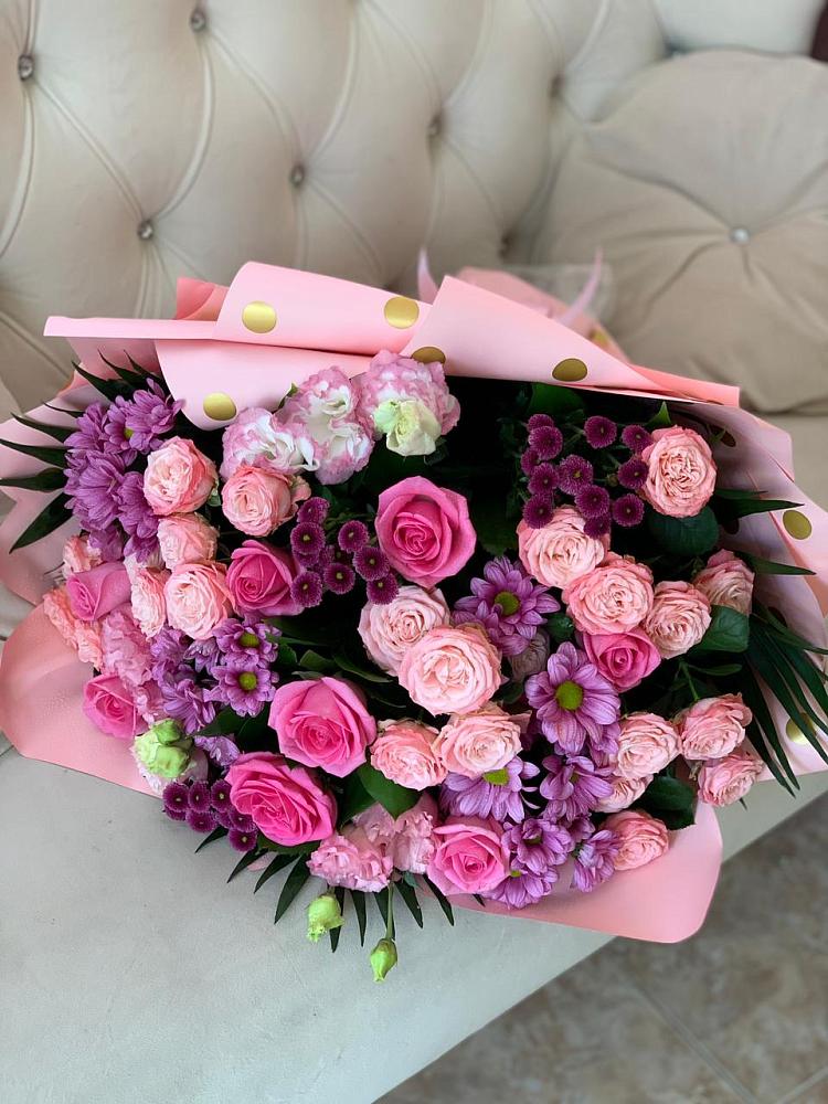 Букет цветов из: Хризантемы, Розы и Лизиантусы в Пономаревка Оренбургская область