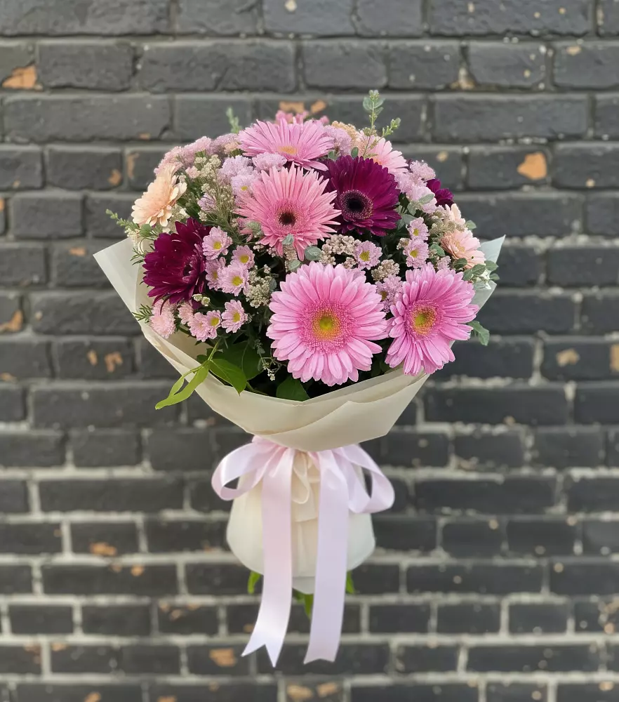 Букет цветов из: Герберы и Хризантемы в Пономаревка Оренбургская область