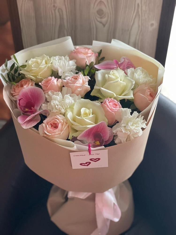 Букет цветов из: Орхидеи, Розы и Гвоздики в Пономаревка Оренбургская область