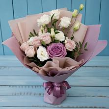 Букет цветов из:  Розы и Лизиантусы в Пономаревка Оренбургская область