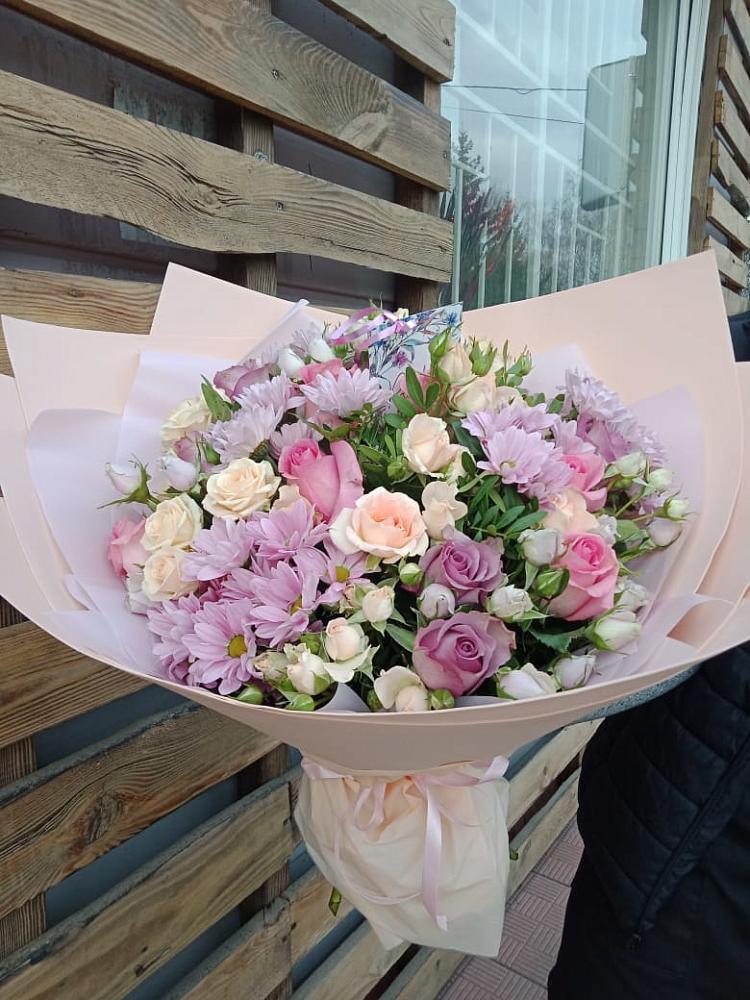 Букет цветов из: Розы и Хризантемы в Пономаревка Оренбургская область