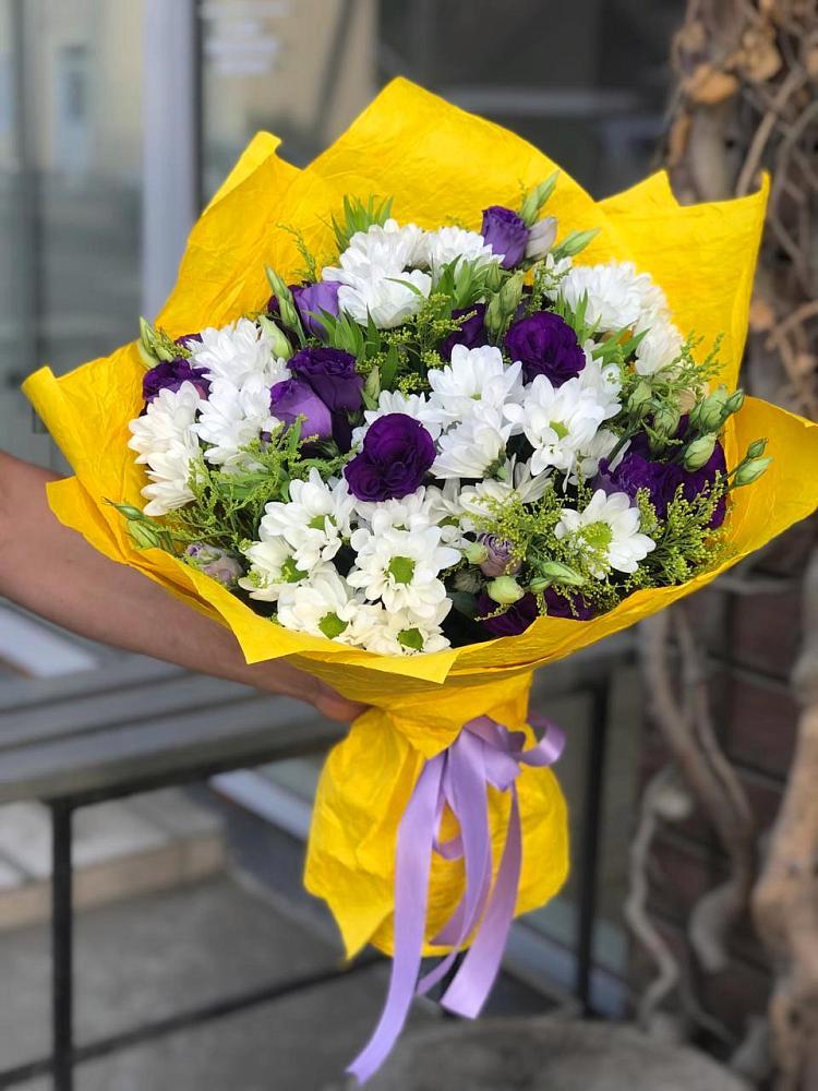 Букет цветов из: Ирисы, Хризантемы и Ромашки в Пономаревка Оренбургская область
