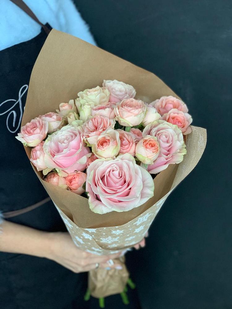 Букет цветов из: Хризантемы и Розы в Пономаревка Оренбургская область