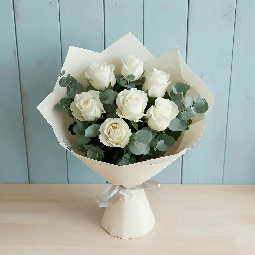 Букет Белые розы в Эвкалипте в Пономаревка Оренбургская область