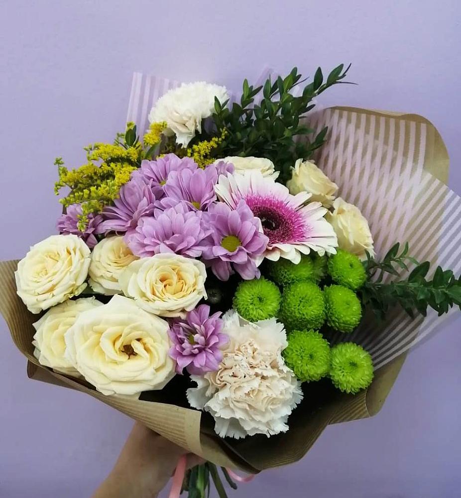 Букет цветов из: Хризантемы, Розы, Гвоздики и Герберы в Пономаревка Оренбургская область