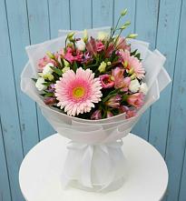 Букет цветов из:  Герберы, Альстромерии и Лизиантусы в Пономаревка Оренбургская область