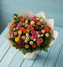 Букет Микс из разноцветных кустовых роз в Пономаревка Оренбургская область