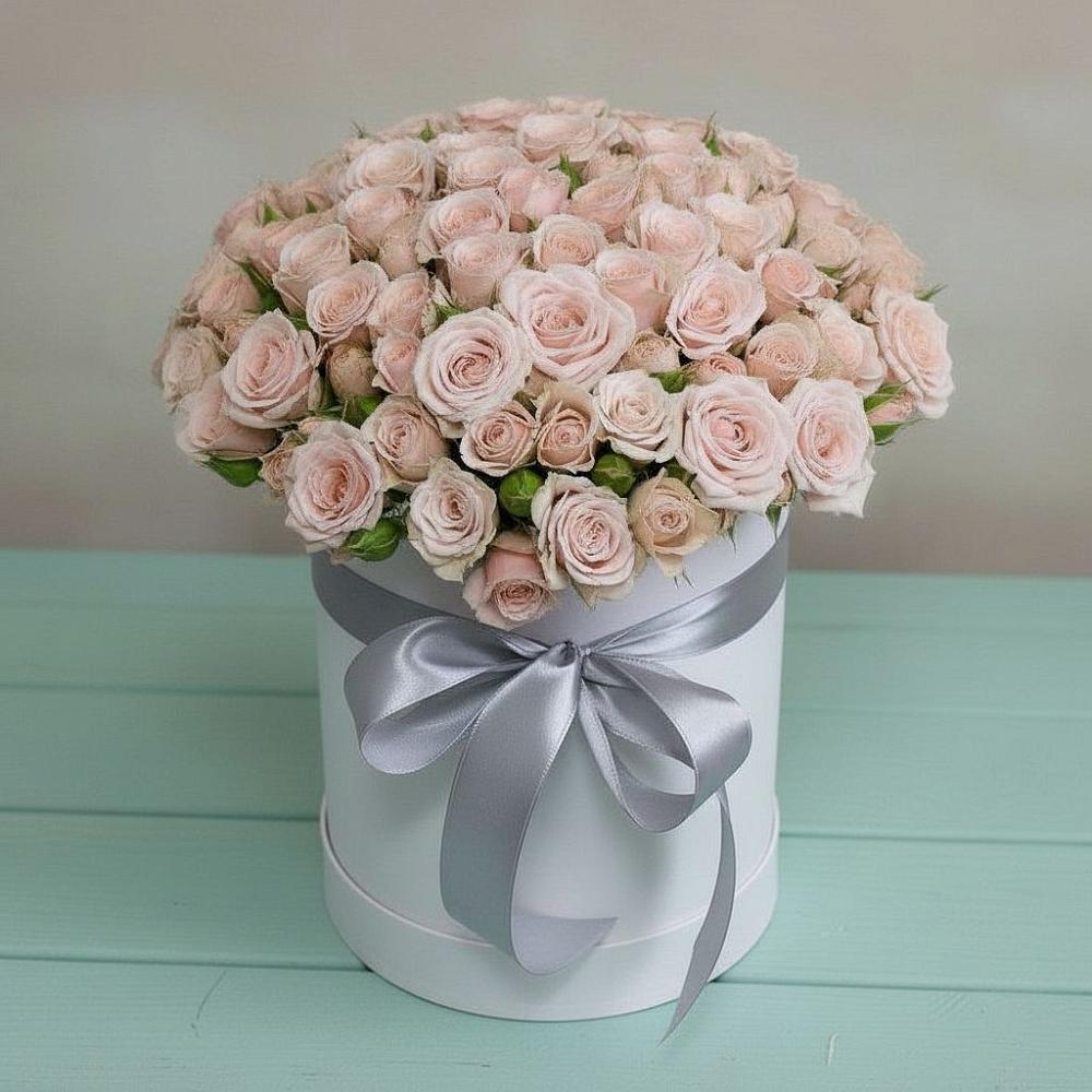 Цветочная композиция из Розы в шляпной коробке в Пономаревка Оренбургская область